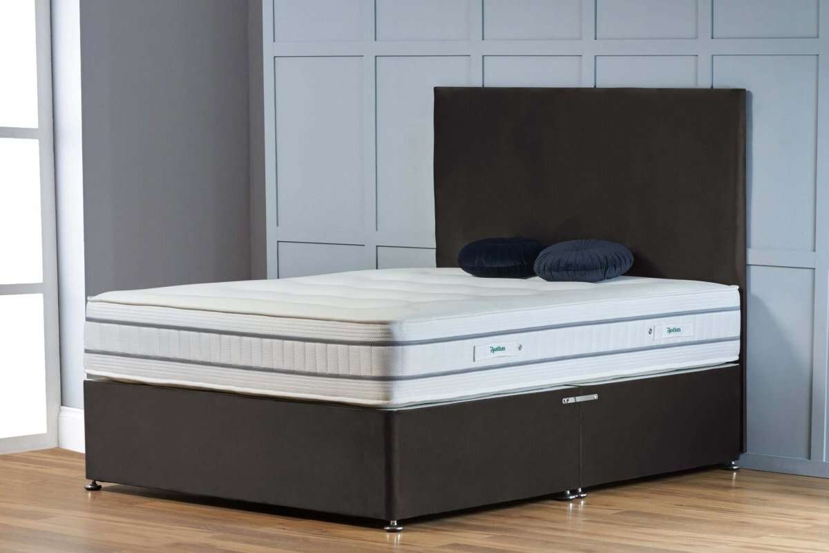 Flora Divan Bed - Restium